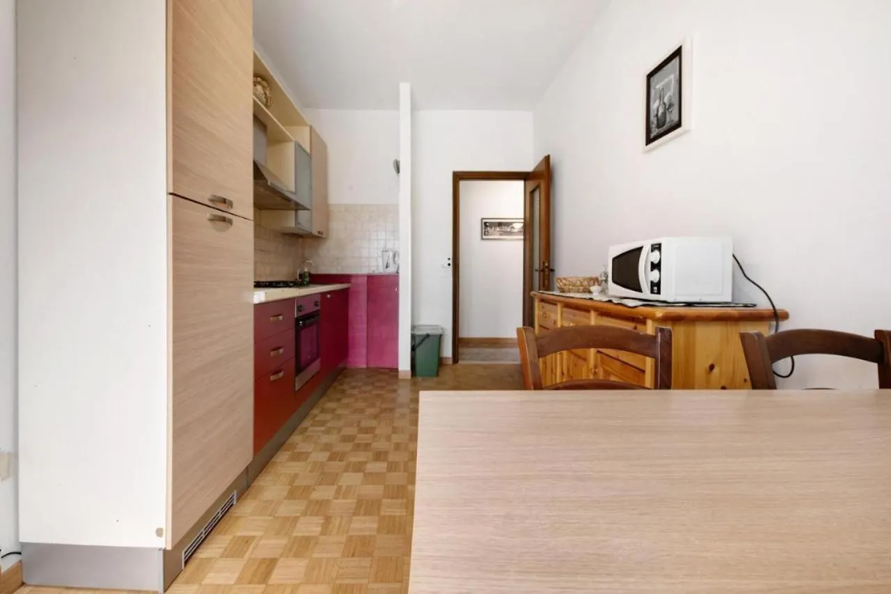 Apartment Achilla 2 Appartamenti Torri Del Benaco